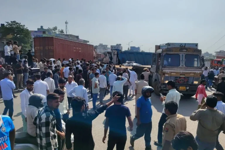 जयपुर में बेकाबू डंपर ने 11 लोगों की ली जान, एक किलोमीटर तक जो सामने आया रौंदता चला गया