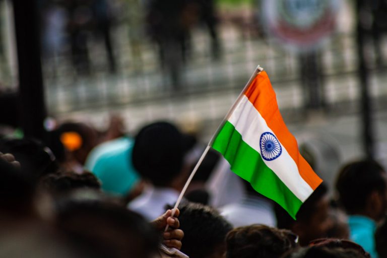 वंदे मातरम पर MHA की गाइडलाइंस: जब एक साथ बजाया जाए तो राष्ट्रगान से पहले राष्ट्रगीत के सभी छह पद गाए जाएंगे