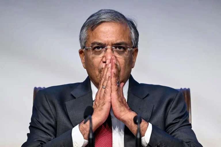 सत्ता में बैठे लोग अब निष्पक्ष दिखने की चिंता नहीं करते, ज्ञानेश कुमार अकेले ऐसे नहीं हैं