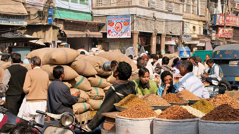 थोक महंगाई दर मार्च में 3.88% रही, तेल-धातु महंगे, ज्वैलरी में भारी उछाल