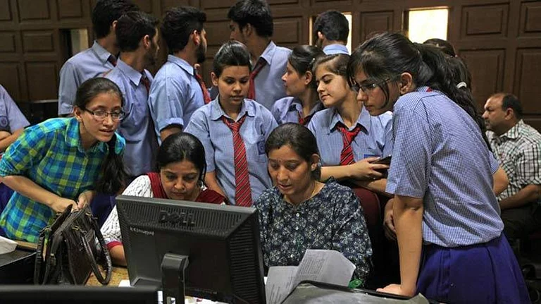 जब हर चौथा छात्र उठाए सीबीएसई की विश्वसनीयता पर सवाल, तो क्या दोबारा कराई जानी चाहिए 12वीं की परीक्षा !