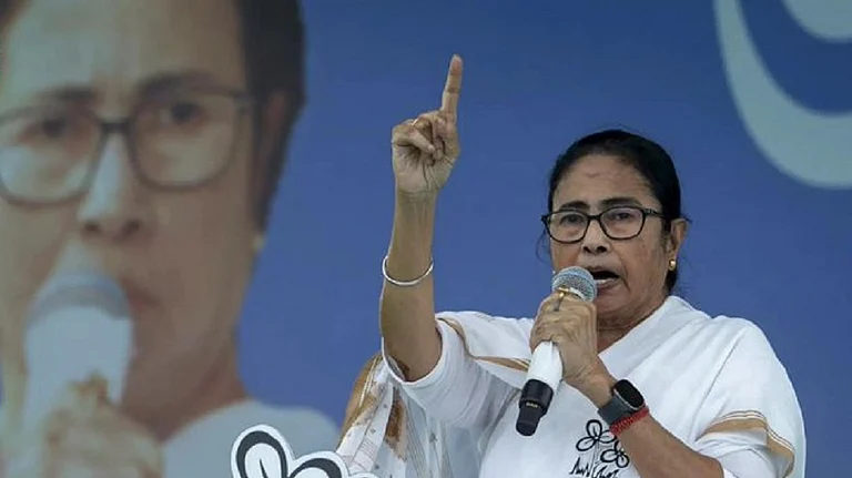 TMC को कलकत्ता हाईकोर्ट से बड़ी राहत, बैंक खाते को ऑपरेट करने की मिली सशर्त इजाजत