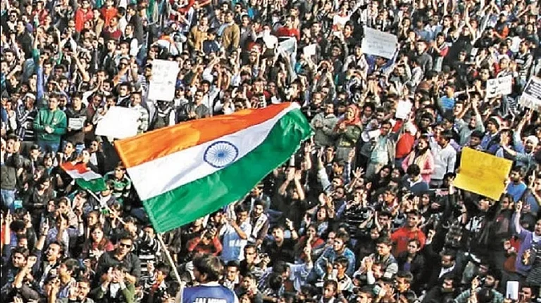 इस स्वतंत्रता दिवस पर बड़ा सवाल- किस दिशा में जा रहा है हमारा लोकतंत्र?