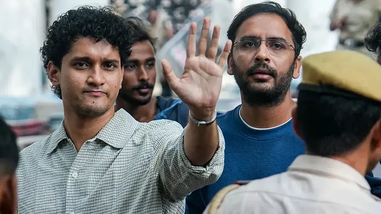 बड़ी खबर LIVE: CJP नेता सौरव दास और आशुतोष रांका को SEM कोर्ट से मिली जमानत, जेल से होंगे रिहा